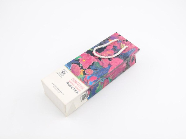 要想包裝禮品盒定做好，創(chuàng)意插畫(huà)少不了